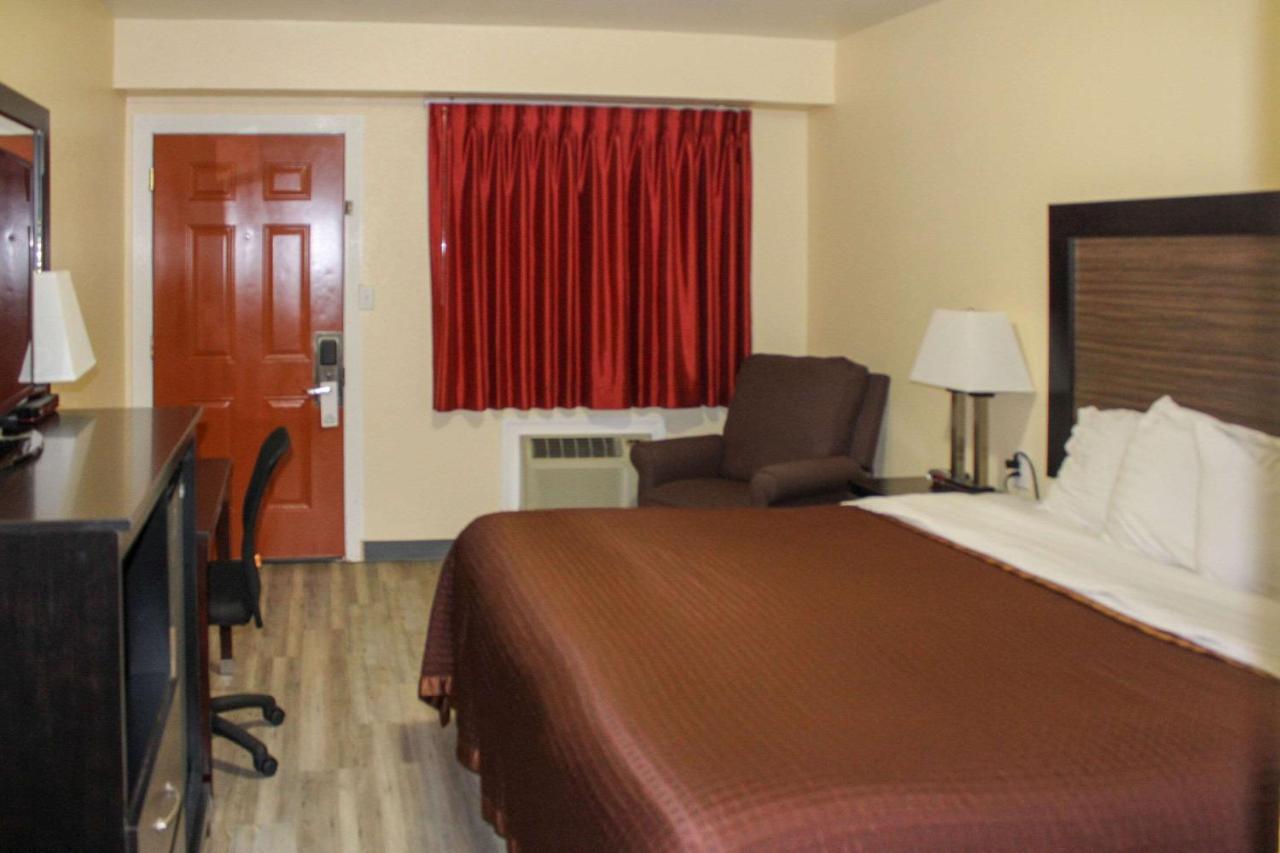 Rodeway Inn Medford South I-5 Zewnętrze zdjęcie